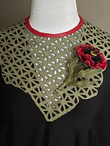 “CRIMSON BLOOM” COLLAR