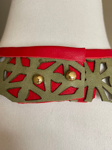 “CRIMSON BLOOM” COLLAR