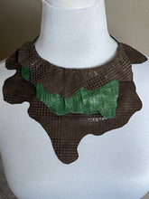 Load image into Gallery viewer, “ACORN CREST” COLLAR