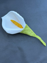 Load image into Gallery viewer, Calla Whisper Leather Brooch