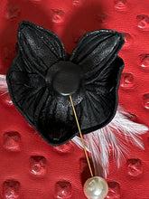 Load image into Gallery viewer, «BLACK SWAN» ORCHID