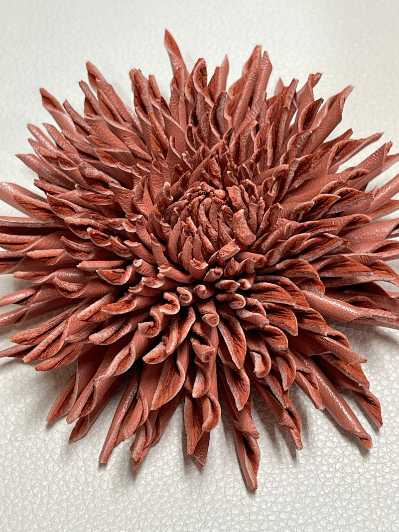 “POWDER ASTER”BROOCH