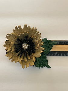 SMALL “EDEN’S POPPY” BROOCH